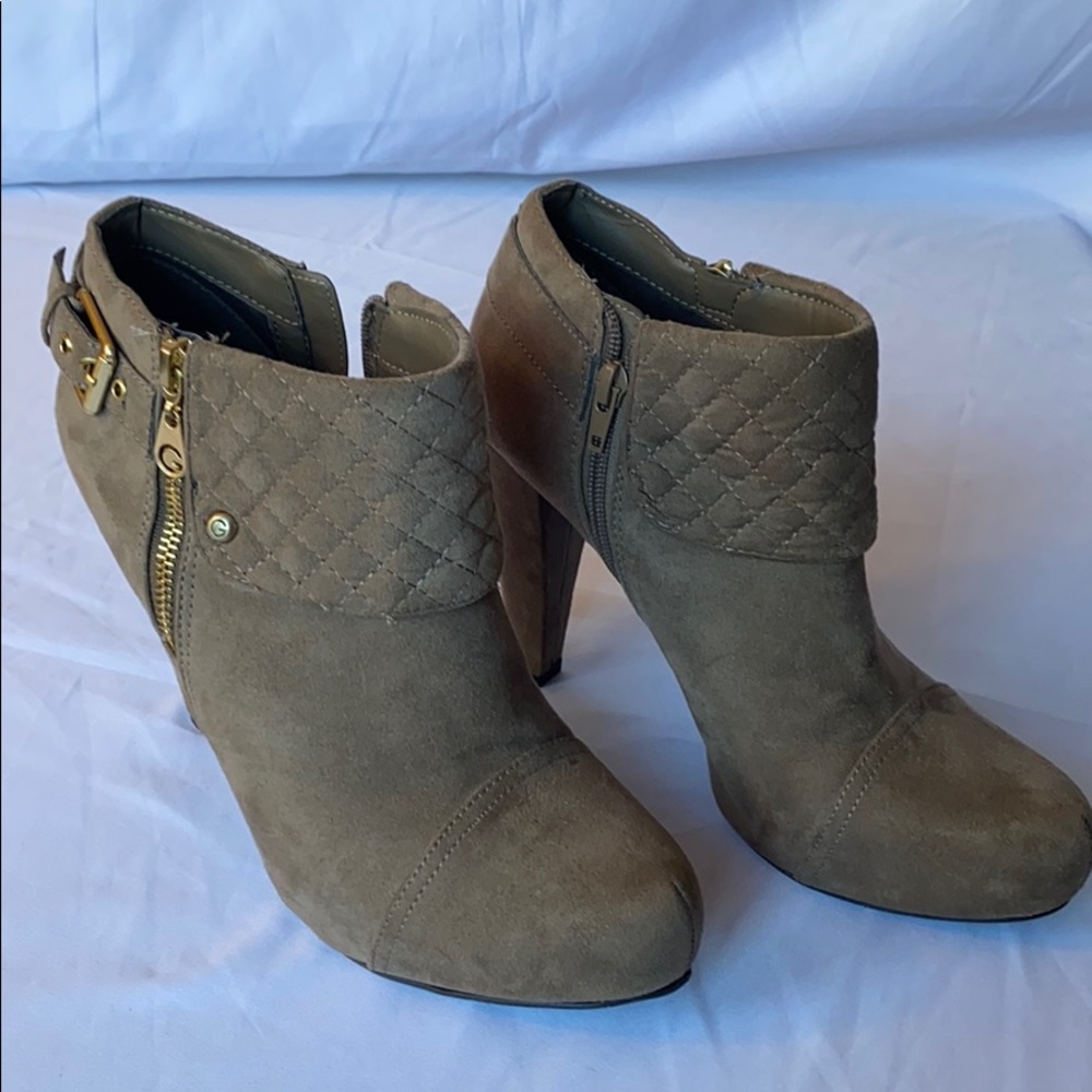 G BY GUESS ROCKET BOOTIES SIZE 9M - Picture 2 of 9